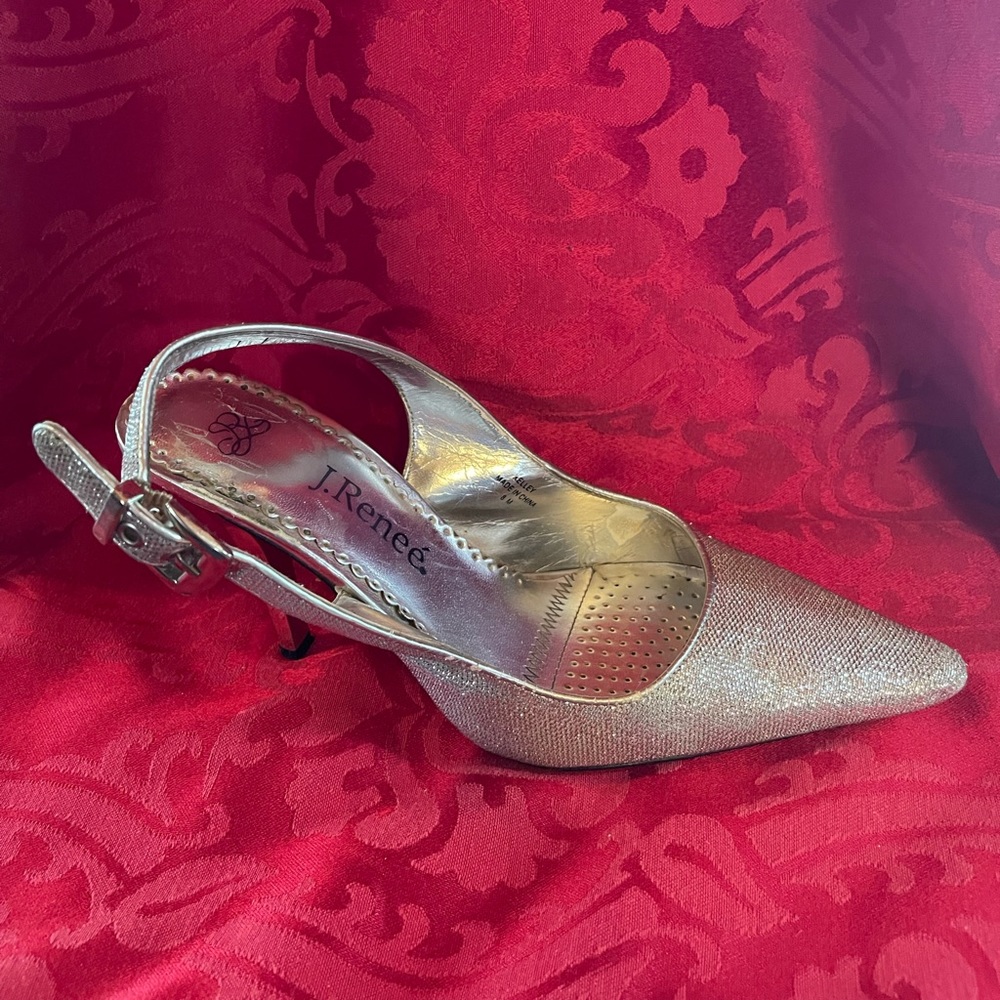 #11 silver sparkle heel JRenee